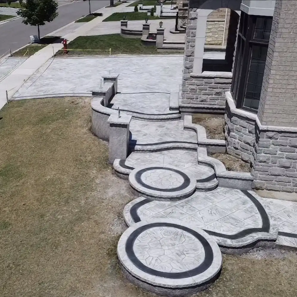 Decorative stamped walkway circles – MJ Profesional Concrete