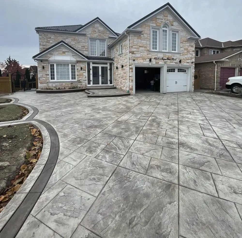 Stamped concrete driveway border Wilmington – MJ Profesional Concrete